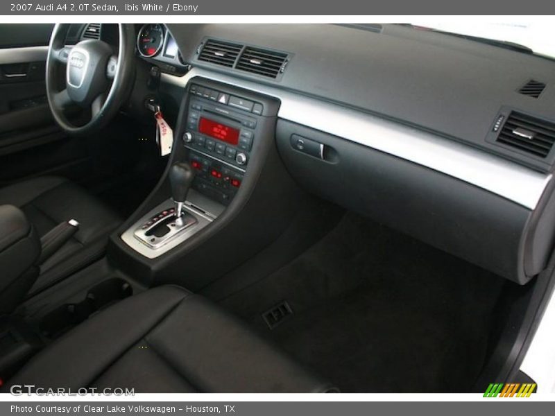 Ibis White / Ebony 2007 Audi A4 2.0T Sedan