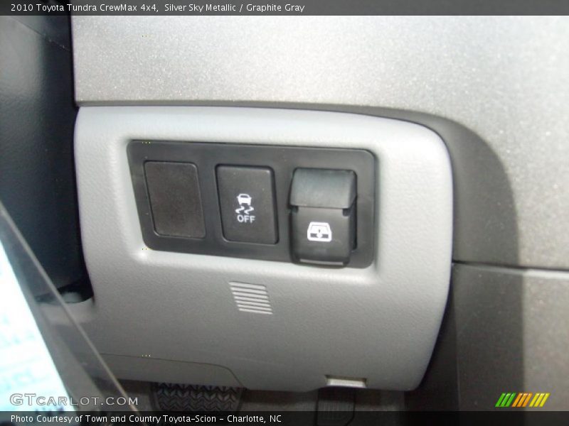 Silver Sky Metallic / Graphite Gray 2010 Toyota Tundra CrewMax 4x4