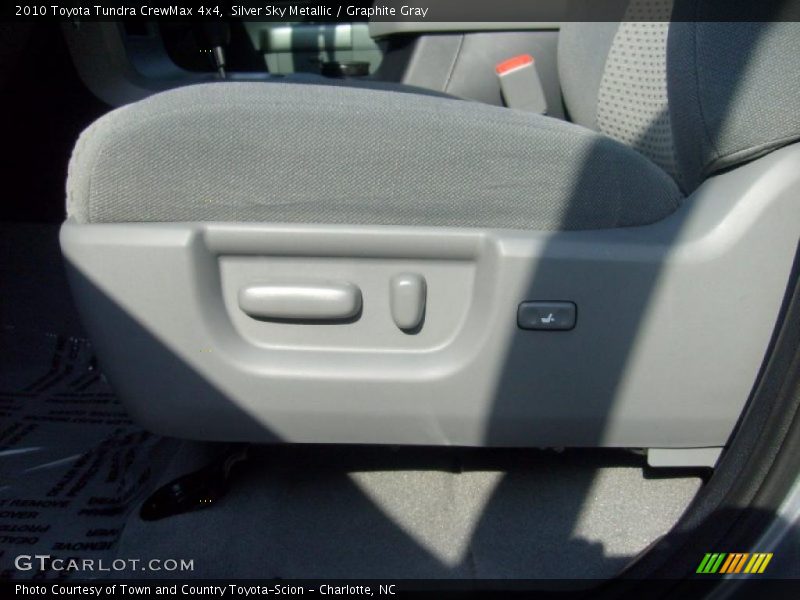Silver Sky Metallic / Graphite Gray 2010 Toyota Tundra CrewMax 4x4