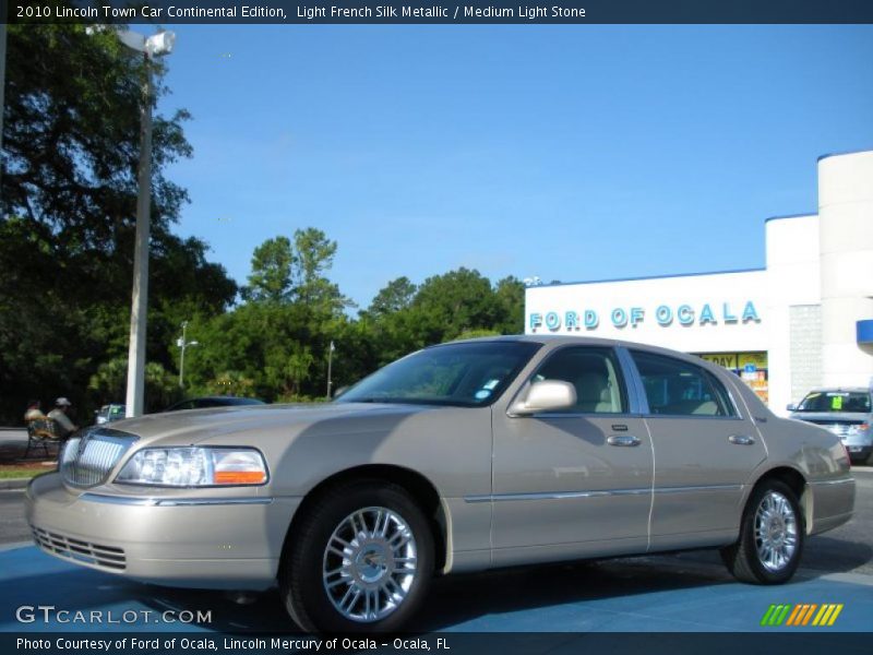 Light French Silk Metallic / Medium Light Stone 2010 Lincoln Town Car Continental Edition