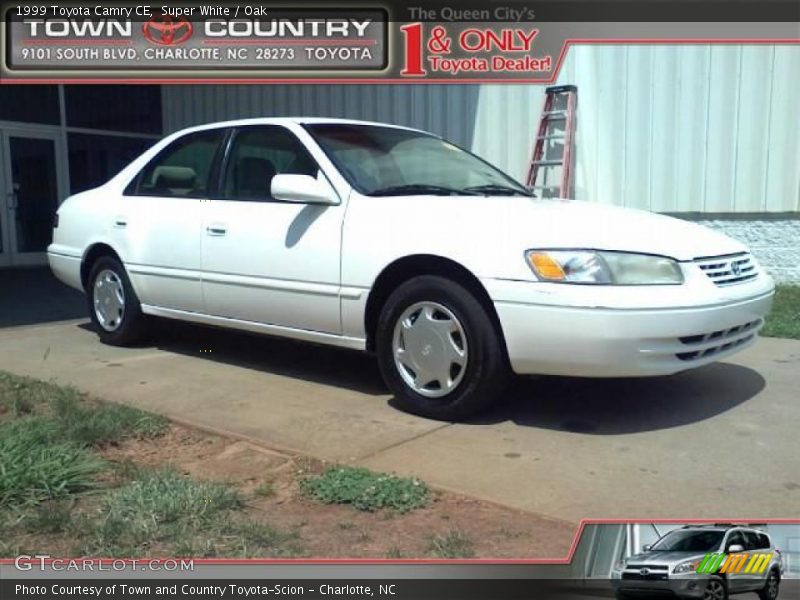 Super White / Oak 1999 Toyota Camry CE