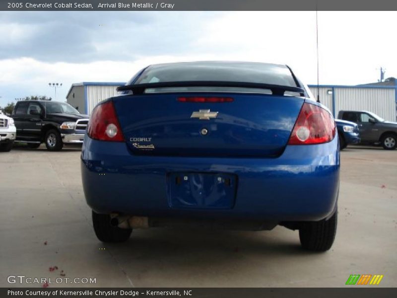 Arrival Blue Metallic / Gray 2005 Chevrolet Cobalt Sedan