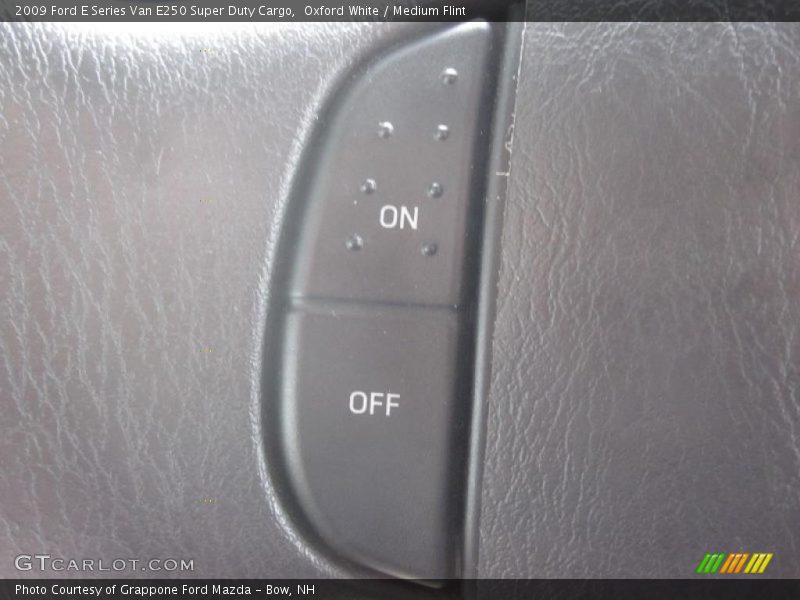 Oxford White / Medium Flint 2009 Ford E Series Van E250 Super Duty Cargo