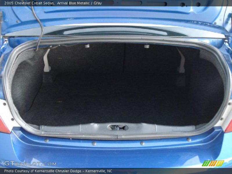 Arrival Blue Metallic / Gray 2005 Chevrolet Cobalt Sedan