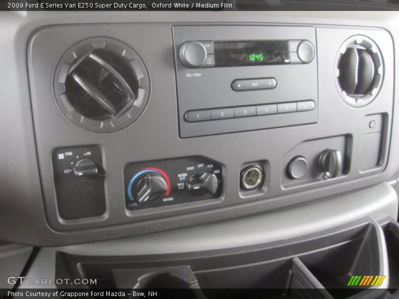 Oxford White / Medium Flint 2009 Ford E Series Van E250 Super Duty Cargo
