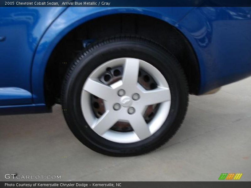 Arrival Blue Metallic / Gray 2005 Chevrolet Cobalt Sedan