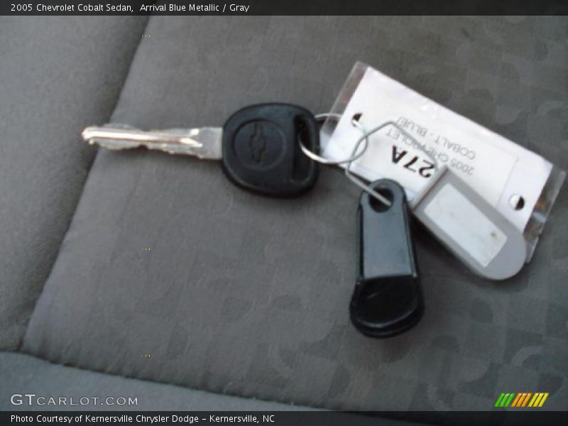 Arrival Blue Metallic / Gray 2005 Chevrolet Cobalt Sedan