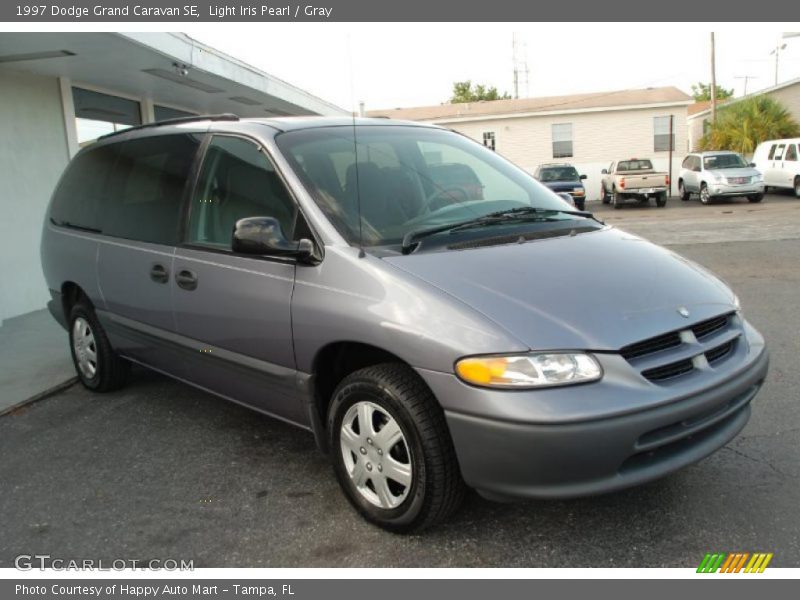 Light Iris Pearl / Gray 1997 Dodge Grand Caravan SE