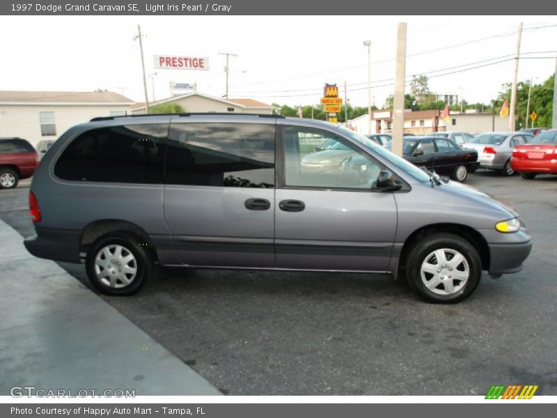 Light Iris Pearl / Gray 1997 Dodge Grand Caravan SE