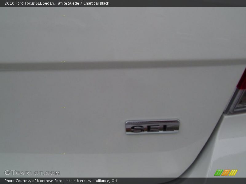 White Suede / Charcoal Black 2010 Ford Focus SEL Sedan