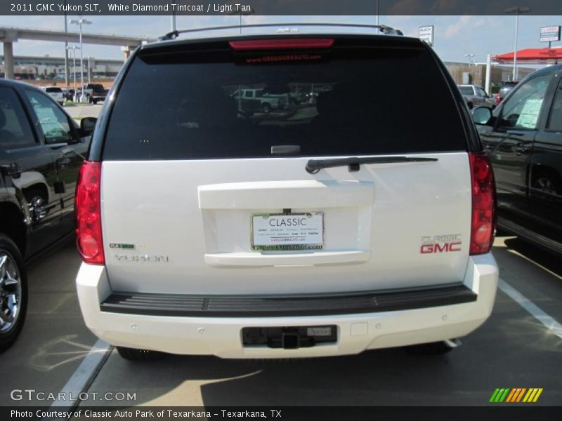 White Diamond Tintcoat / Light Tan 2011 GMC Yukon SLT