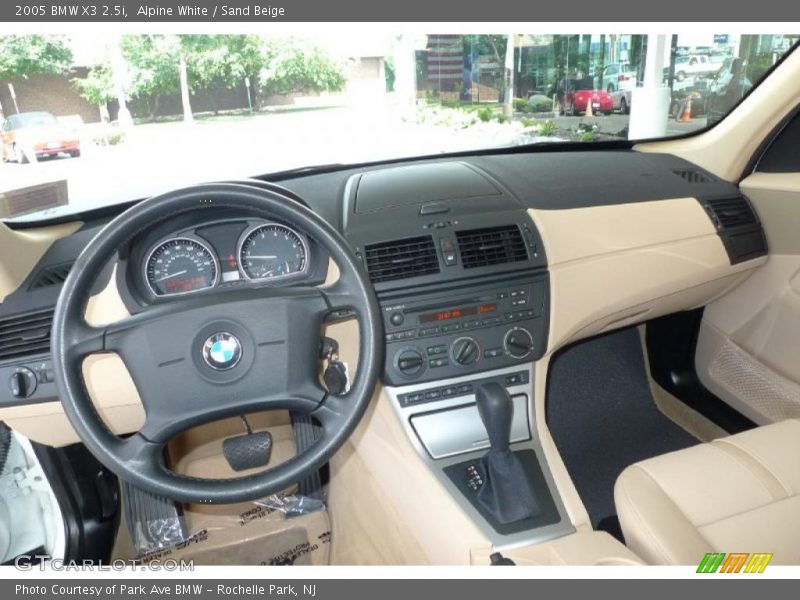 Alpine White / Sand Beige 2005 BMW X3 2.5i