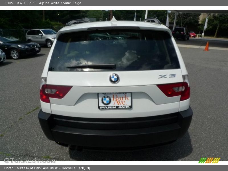 Alpine White / Sand Beige 2005 BMW X3 2.5i