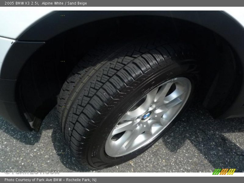 Alpine White / Sand Beige 2005 BMW X3 2.5i