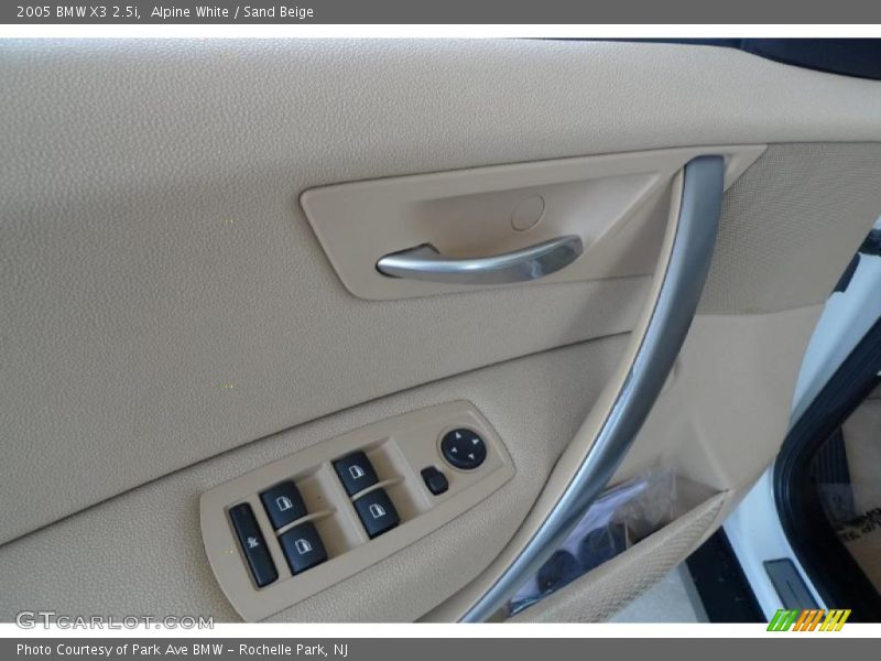Alpine White / Sand Beige 2005 BMW X3 2.5i