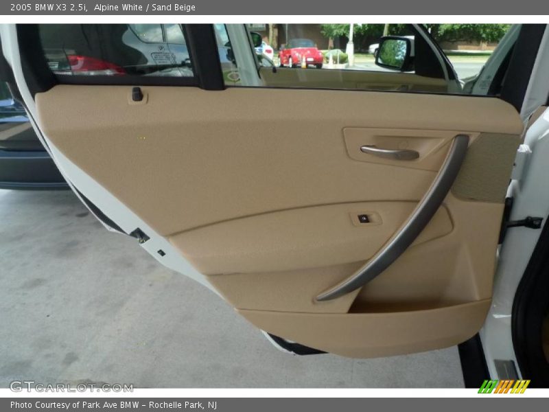 Alpine White / Sand Beige 2005 BMW X3 2.5i