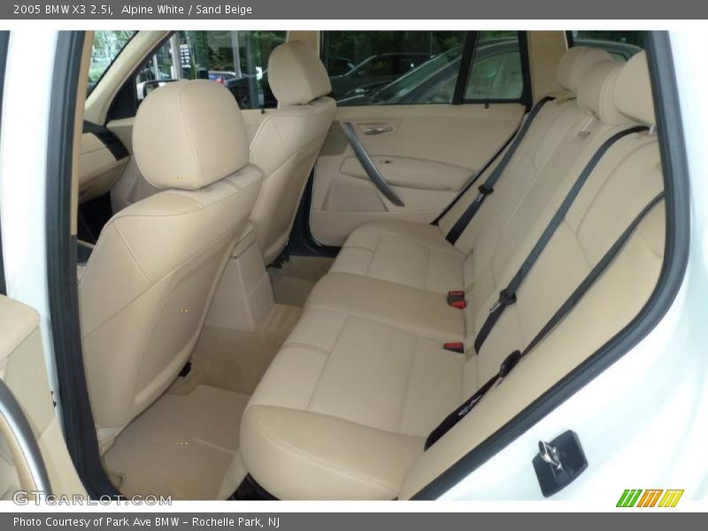 Alpine White / Sand Beige 2005 BMW X3 2.5i