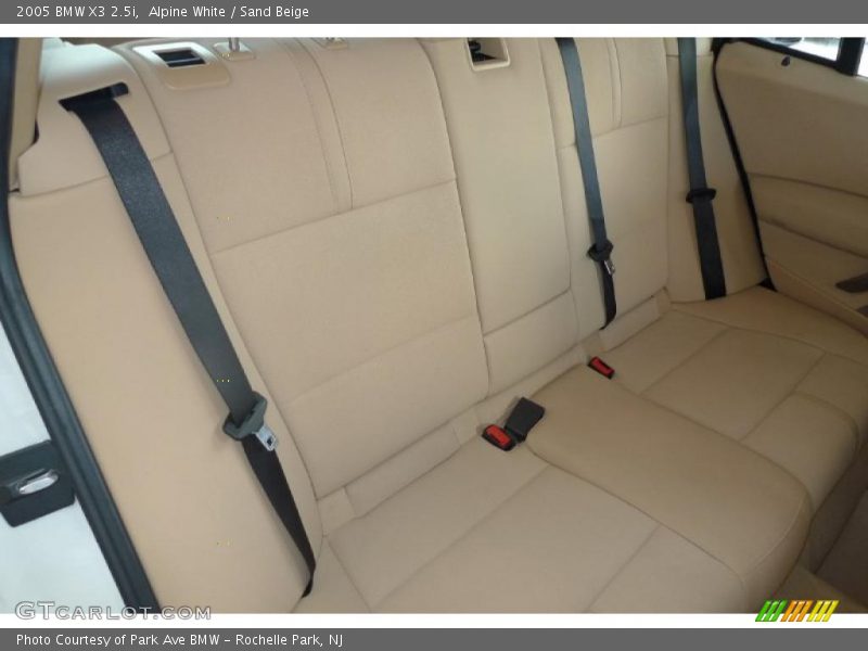 Alpine White / Sand Beige 2005 BMW X3 2.5i