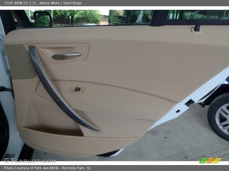 Alpine White / Sand Beige 2005 BMW X3 2.5i