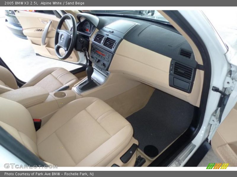 Alpine White / Sand Beige 2005 BMW X3 2.5i