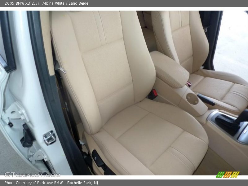 Alpine White / Sand Beige 2005 BMW X3 2.5i