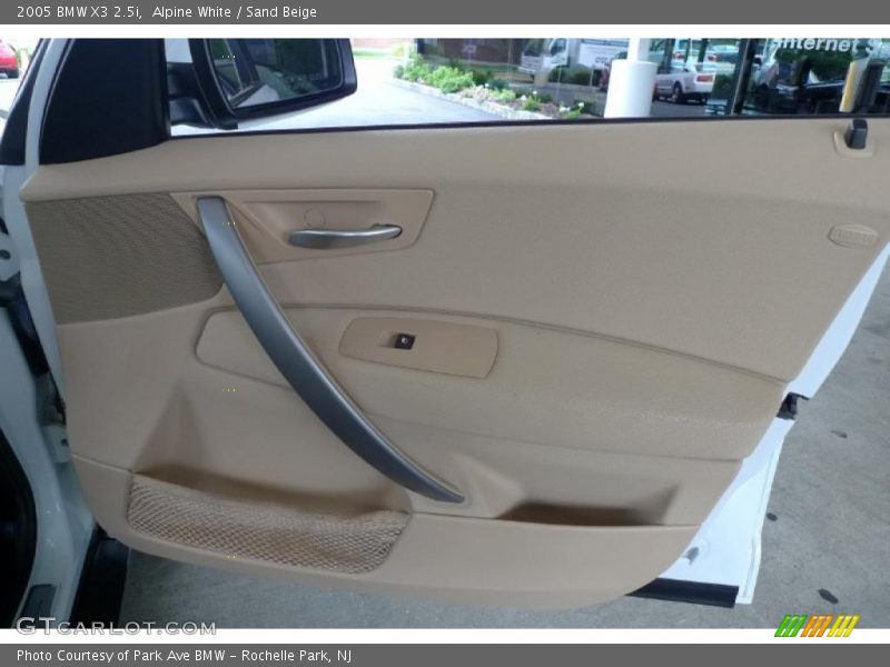 Alpine White / Sand Beige 2005 BMW X3 2.5i