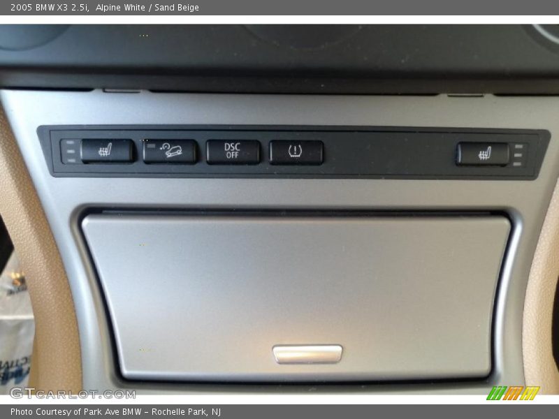 Alpine White / Sand Beige 2005 BMW X3 2.5i