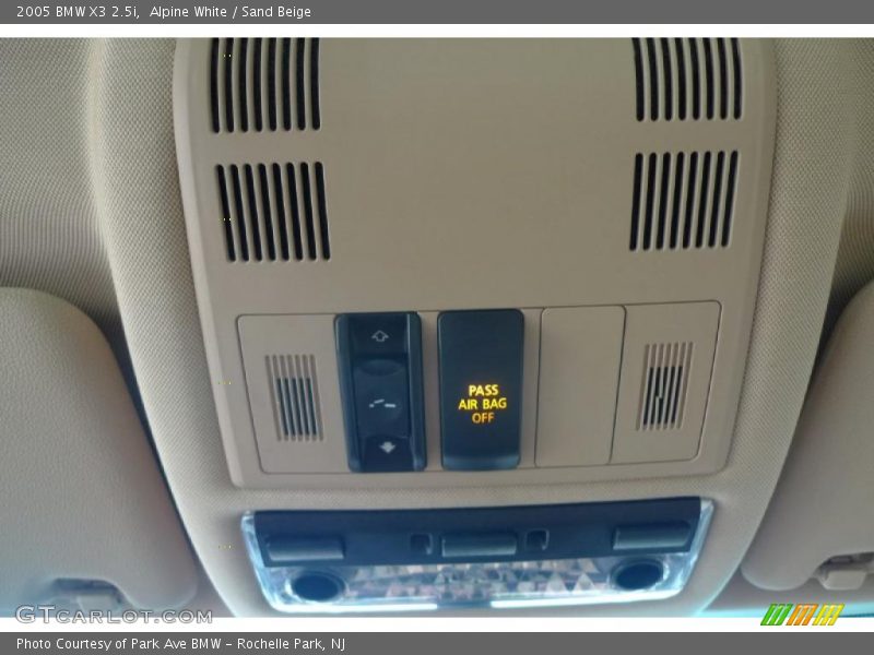 Alpine White / Sand Beige 2005 BMW X3 2.5i