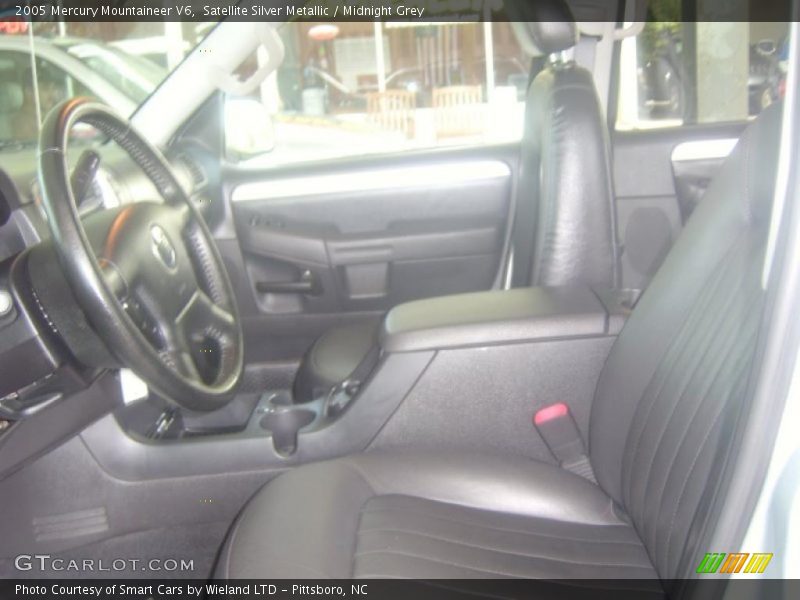 Satellite Silver Metallic / Midnight Grey 2005 Mercury Mountaineer V6