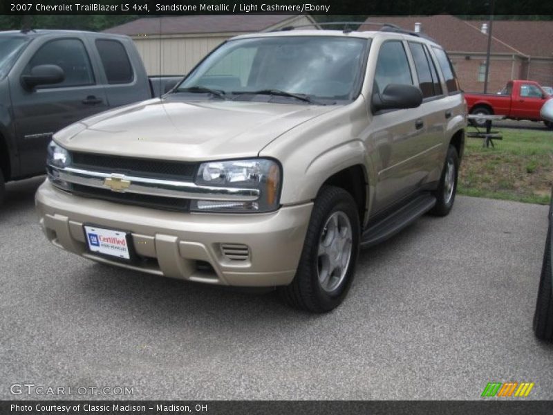 Sandstone Metallic / Light Cashmere/Ebony 2007 Chevrolet TrailBlazer LS 4x4