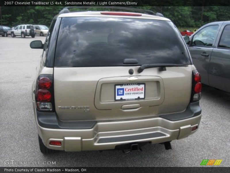 Sandstone Metallic / Light Cashmere/Ebony 2007 Chevrolet TrailBlazer LS 4x4