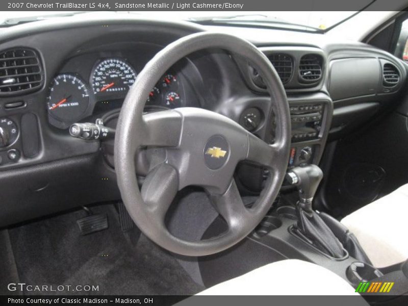 Sandstone Metallic / Light Cashmere/Ebony 2007 Chevrolet TrailBlazer LS 4x4