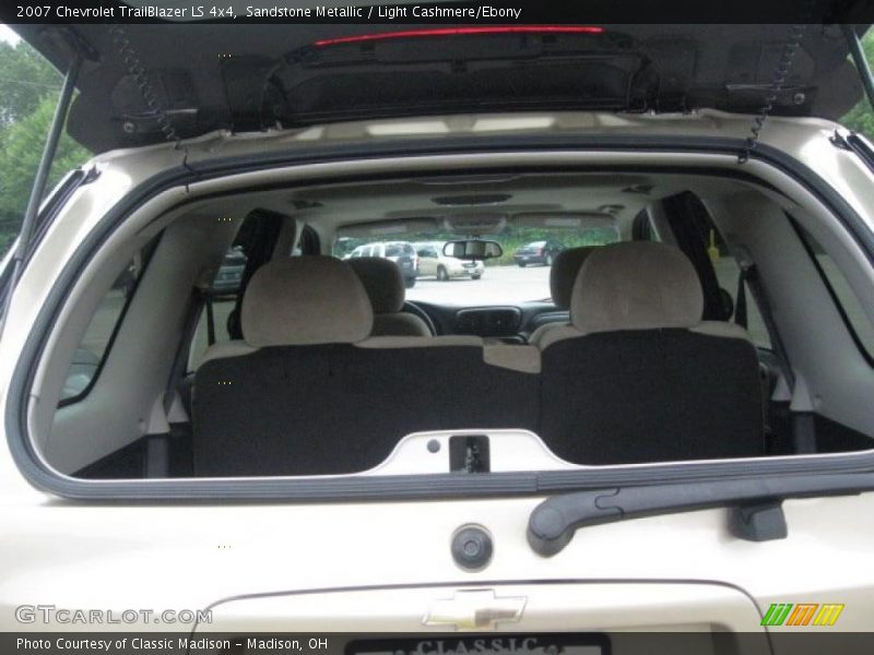 Sandstone Metallic / Light Cashmere/Ebony 2007 Chevrolet TrailBlazer LS 4x4