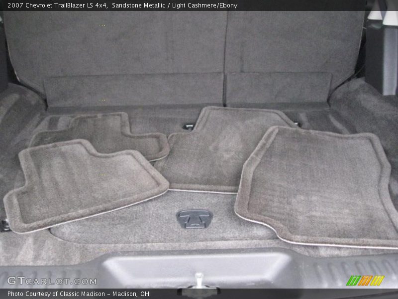 Sandstone Metallic / Light Cashmere/Ebony 2007 Chevrolet TrailBlazer LS 4x4
