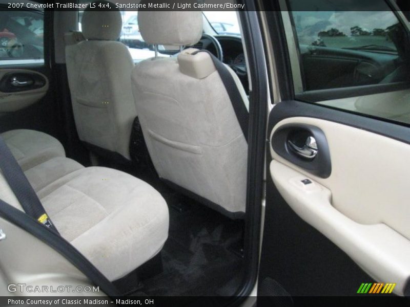 Sandstone Metallic / Light Cashmere/Ebony 2007 Chevrolet TrailBlazer LS 4x4