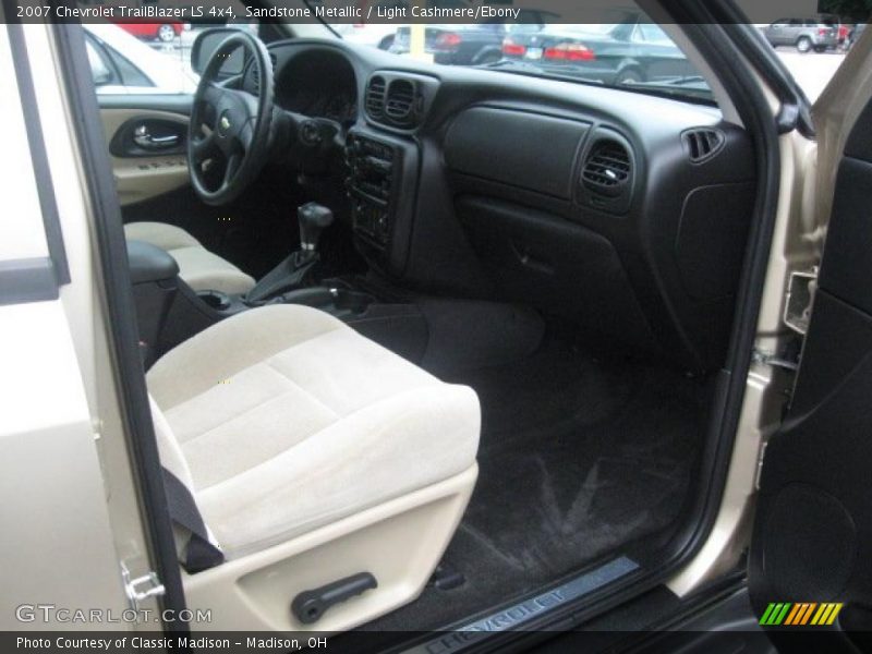 Sandstone Metallic / Light Cashmere/Ebony 2007 Chevrolet TrailBlazer LS 4x4