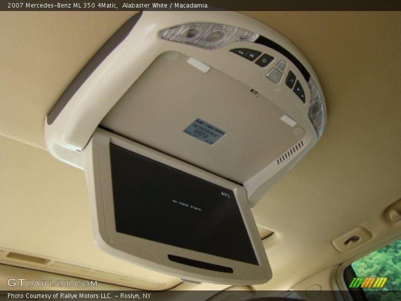 Alabaster White / Macadamia 2007 Mercedes-Benz ML 350 4Matic