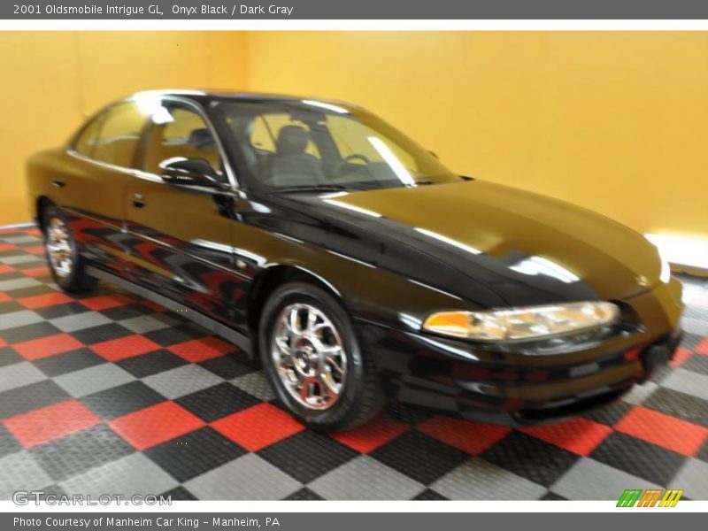 Onyx Black / Dark Gray 2001 Oldsmobile Intrigue GL