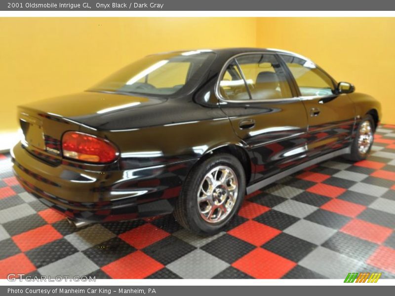 Onyx Black / Dark Gray 2001 Oldsmobile Intrigue GL