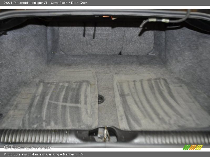 Onyx Black / Dark Gray 2001 Oldsmobile Intrigue GL