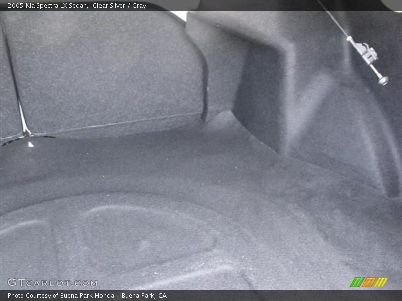 Clear Silver / Gray 2005 Kia Spectra LX Sedan