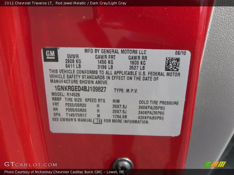 Red Jewel Metallic / Dark Gray/Light Gray 2011 Chevrolet Traverse LT
