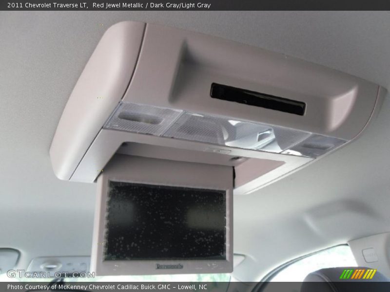 Red Jewel Metallic / Dark Gray/Light Gray 2011 Chevrolet Traverse LT