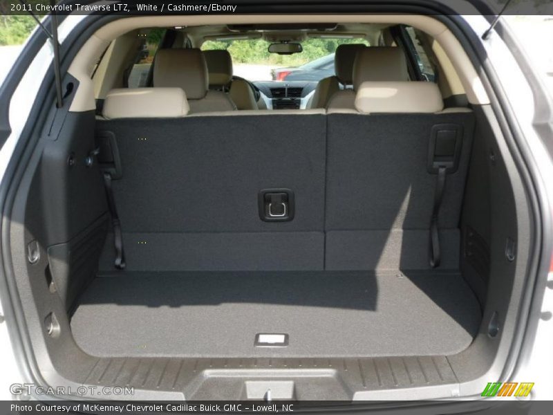 White / Cashmere/Ebony 2011 Chevrolet Traverse LTZ