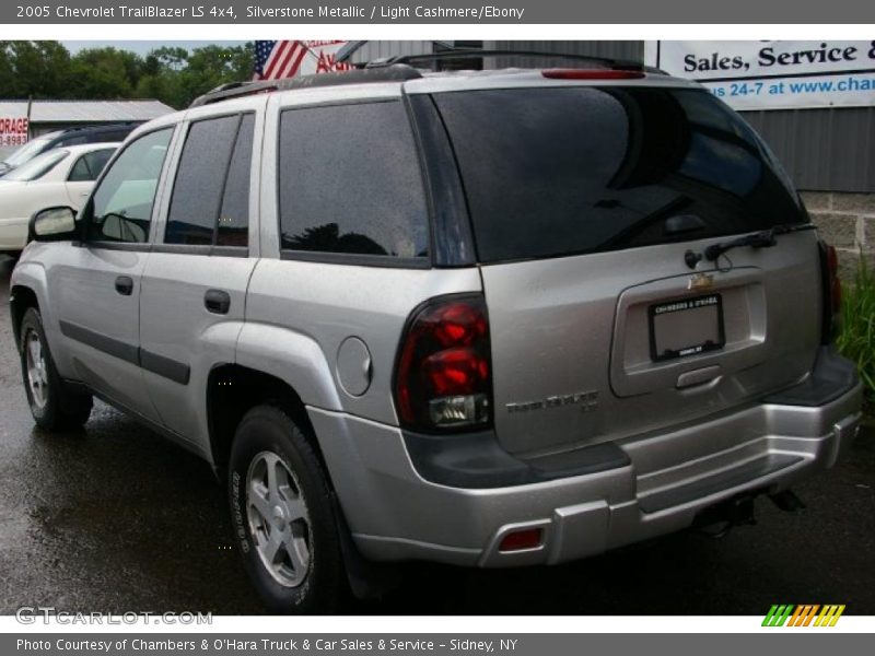 Silverstone Metallic / Light Cashmere/Ebony 2005 Chevrolet TrailBlazer LS 4x4