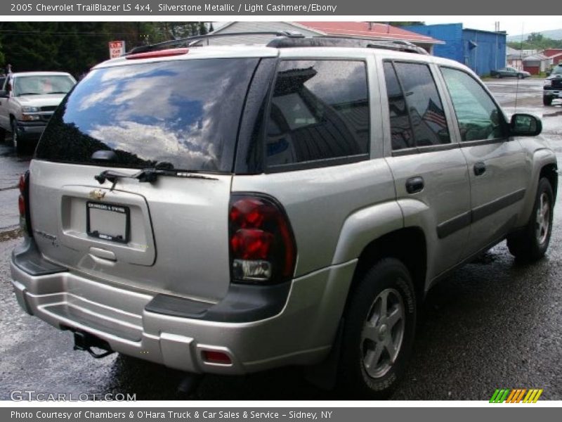 Silverstone Metallic / Light Cashmere/Ebony 2005 Chevrolet TrailBlazer LS 4x4