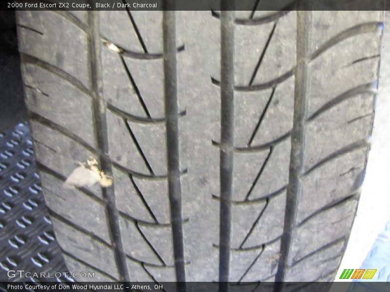 Black / Dark Charcoal 2000 Ford Escort ZX2 Coupe