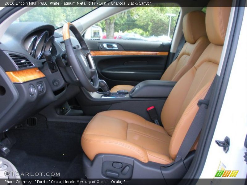 White Platinum Metallic Tri-Coat / Charcoal Black/Canyon 2010 Lincoln MKT FWD