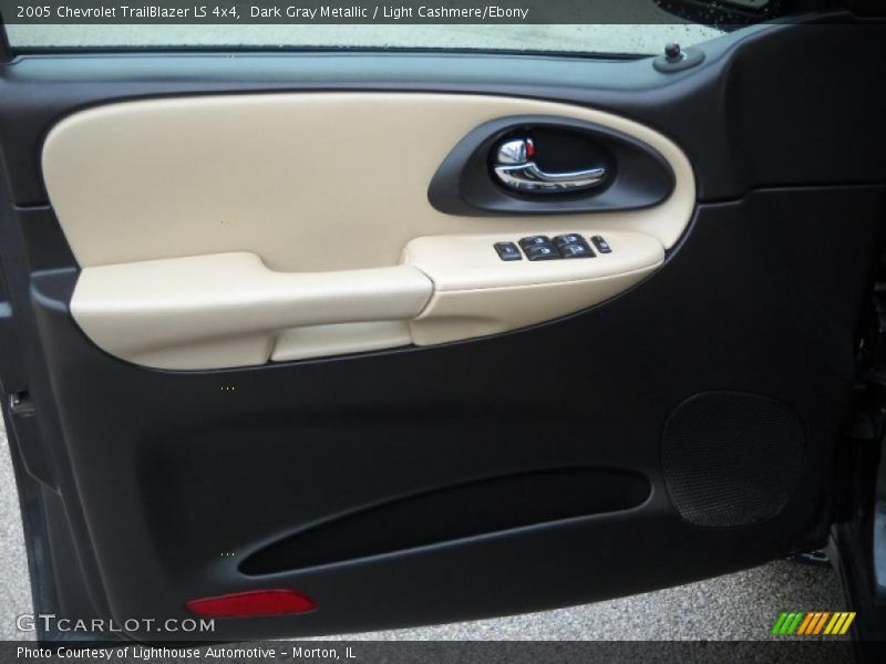 Dark Gray Metallic / Light Cashmere/Ebony 2005 Chevrolet TrailBlazer LS 4x4
