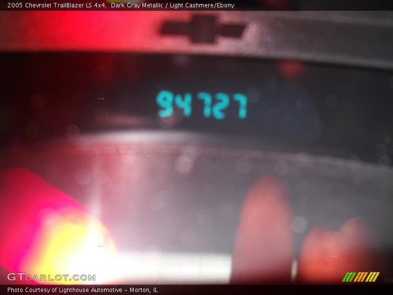 Dark Gray Metallic / Light Cashmere/Ebony 2005 Chevrolet TrailBlazer LS 4x4